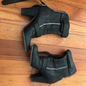 Chloe ( made in Italy) used heeled boots